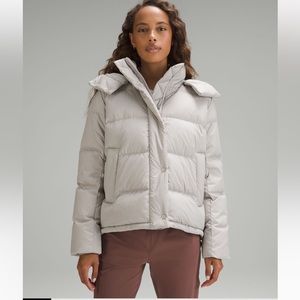 Lululemon wonder puff jacket - NWT - Size 2 - heathered natural ivory